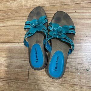 BareTraps Women's Teal Sandals